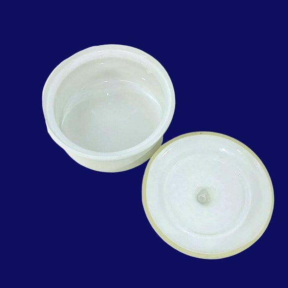 Casserole Dish With Lid and Carrying Stand and Lid Rest Made in England EP Metal - Picture 6 of 7